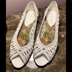 Laura Ashley 8M Dixie White Leather Upper Shoes